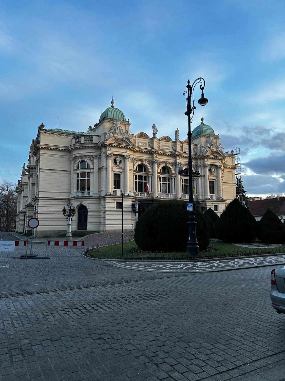 Florianska Gate Luxury Apartments Cracóvia Exterior foto