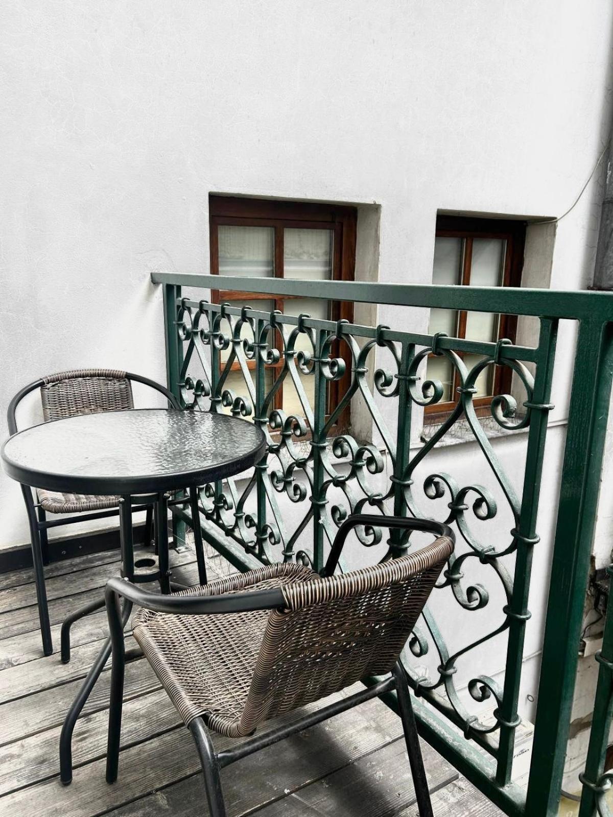 Florianska Gate Luxury Apartments Cracóvia Exterior foto