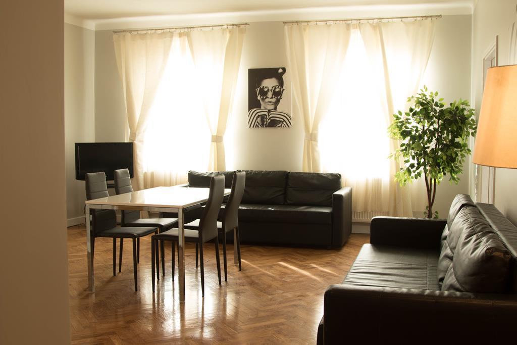 Florianska Gate Luxury Apartments Cracóvia Exterior foto